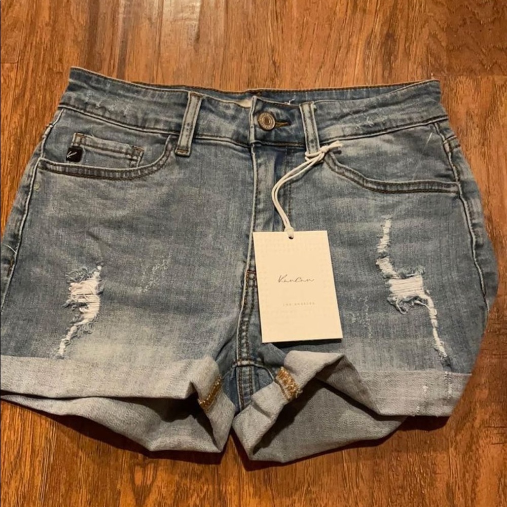 NWT women’s KanCan Shorts size 3
